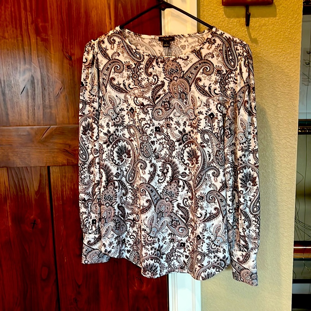 Ann Taylor size S long sleeve shirt
